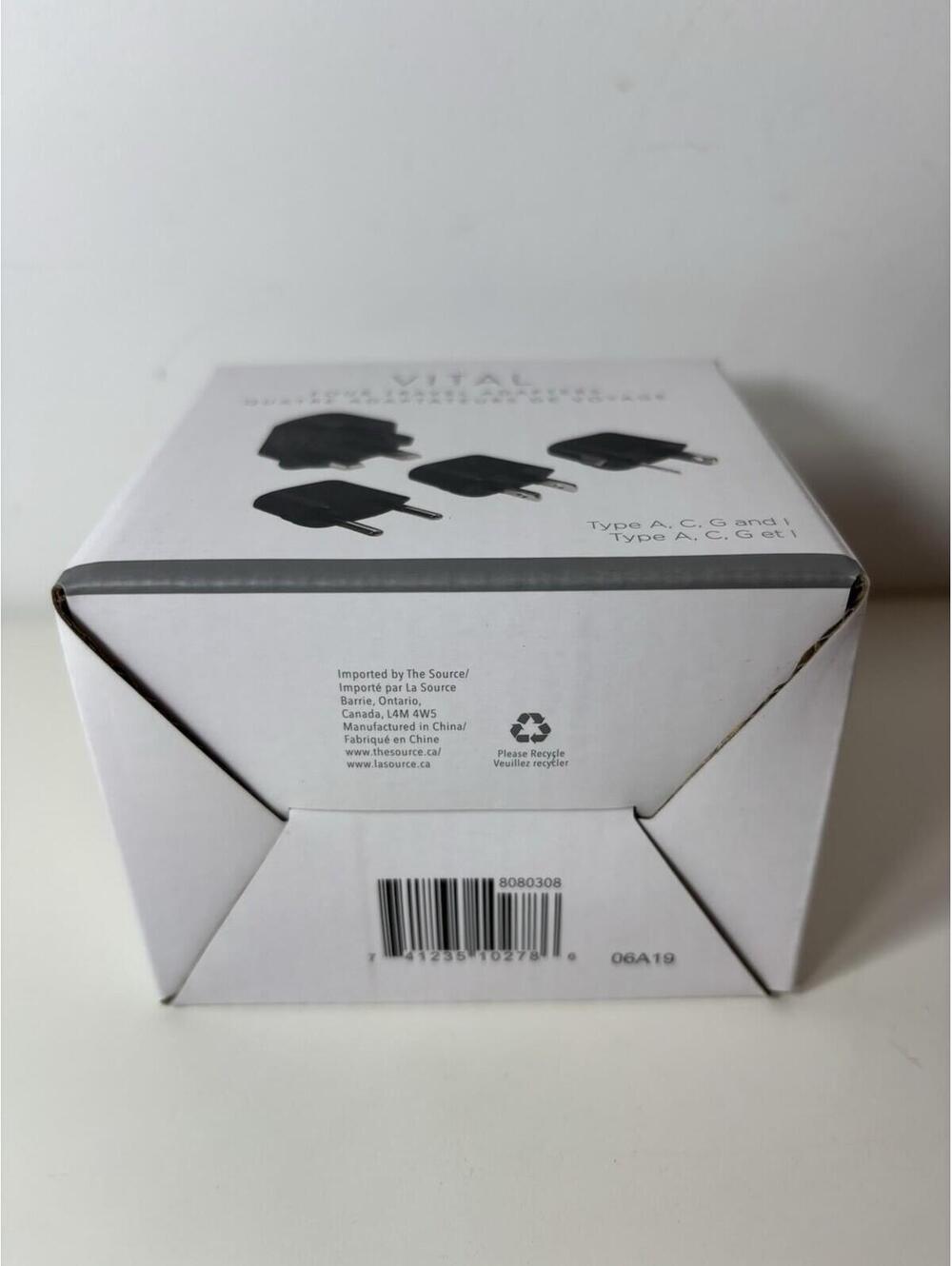 Vital Travel Power Adapters Comes With 4 - BRAND NEW IN BOX - Picture 5 of 5